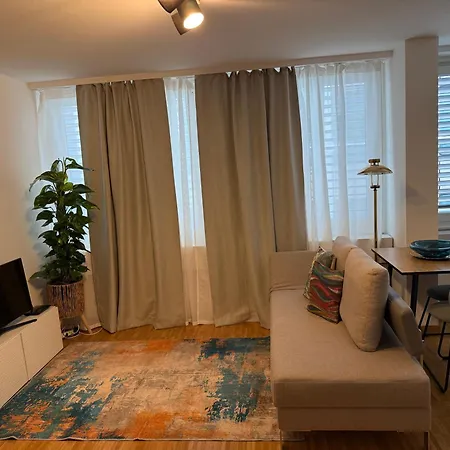 Piti Apartment